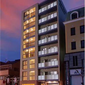 아파트 Shinkou House Ue, 오사카